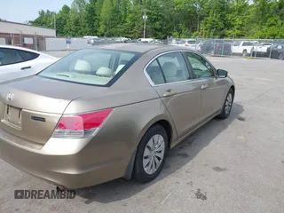 2008 Honda Accord LX z VIN 1HGCP26328A035653, wystawiony jako IAAI lot #42239314 z przebiegiem 195 823 mil mil oraz . Historia ofert i sprzedaży dostępna na DreamBid. Obrazek 4.