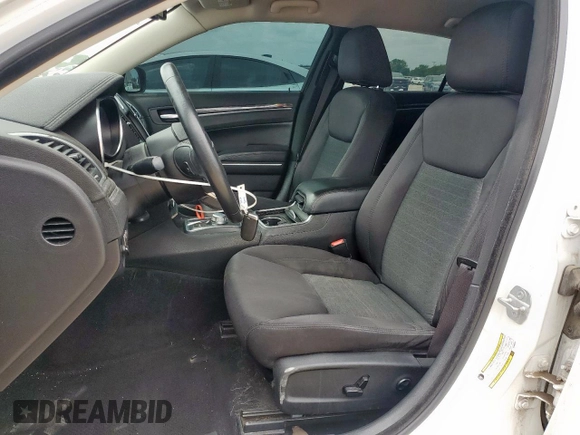 2019 Chrysler 300 Touring z VIN 2C3CCAAG7KH690628, wystawiony jako Copart lot #59369515 z przebiegiem 91 820 mil mil oraz Szkoda całkowita • Salvage title. Historia ofert i sprzedaży dostępna na DreamBid. Obrazek 7.