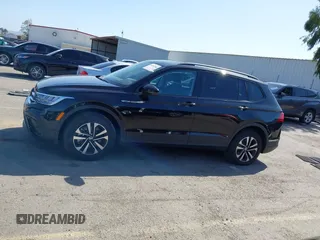 2024 Volkswagen Tiguan S z VIN 3VVRB7AX1RM136302, wystawiony jako IAAI lot #41966586 z przebiegiem 5455 mil mil oraz . Historia ofert i sprzedaży dostępna na DreamBid. Obrazek 15.