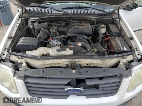 2006 Ford Explorer XLS with VIN 1FMEU62E46UB28972, listed as a Copart auction lot 43192195 with 227,573 mi miles and Salvage Title. Bid and sale history available at carsss.com. Image 14.