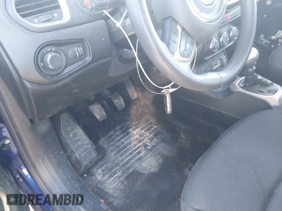 2017 Jeep Renegade Sport z VIN ZACCJAAH4HPF74031, wystawiony jako IAAI lot #41391549 z przebiegiem 81 780 mil mil oraz . Historia ofert i sprzedaży dostępna na DreamBid. Obrazek 11.