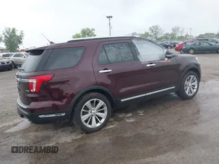 2019 Ford Explorer Limited with VIN 1FM5K8F88KGA05495, listed as a IAAI auction lot 39376371 with 60,451 mi miles. Bid and sale history available at carsss.com. Image 4.