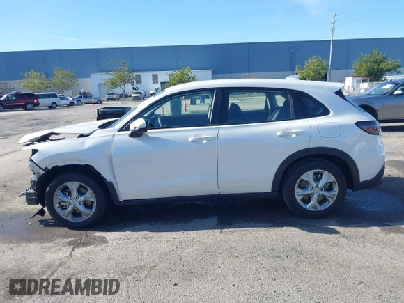 2024 Honda HR-V LX with VIN 3CZRZ1H34RM754640, listed as a IAAI auction lot 41525058 with 14,611 mi miles. Bid and sale history available at carsss.com. Image 15.