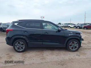2024 Kia Seltos S z VIN KNDEUCAA9R7469448, wystawiony jako IAAI lot #40961491 z przebiegiem 26 742 mil mil oraz . Historia ofert i sprzedaży dostępna na DreamBid. Obrazek 13.