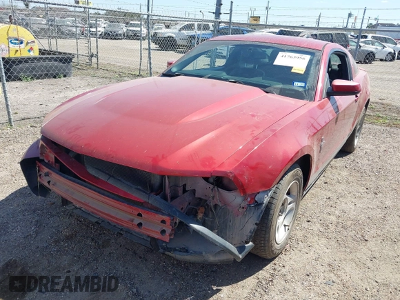 2011 Ford Mustang V6 with VIN 1ZVBP8AM6B5128816, listed as a IAAI auction lot 41763956 with 114,701 mi miles and . Bid and sale history available at carsss.com. Image 20.