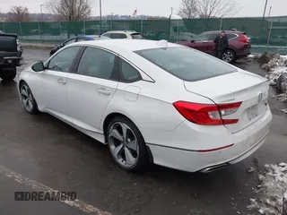 2019 Honda Accord Touring z VIN 1HGCV2F97KA014542, wystawiony jako IAAI lot #41570589 z przebiegiem 82 546 mil mil oraz . Historia ofert i sprzedaży dostępna na DreamBid. Obrazek 3.