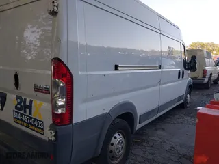 2015 Ram ProMaster Cargo Van with VIN 3C6TRVDG5FE520998, listed as a IAAI auction lot 42041239 with 203,263 mi miles. Bid and sale history available at carsss.com. Image 4.