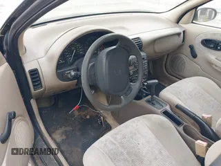 1999 Saturn SW z VIN 1G8ZK8271XZ314797, wystawiony jako IAAI lot #41843385 z przebiegiem 91 599 mil mil oraz . Historia ofert i sprzedaży dostępna na DreamBid. Obrazek 5.