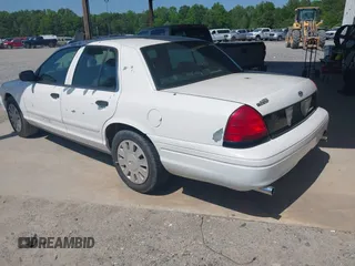 2007 Ford Police Interceptor with VIN 2FAFP71W47X128454, listed as a IAAI auction lot 42079360 with 263,185 mi miles and . Bid and sale history available at DreamBid. Image 3.