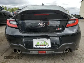 2024 Toyota GR86 Premium with VIN JF1ZNBE11R8754969, listed as a Copart auction lot 60756684 with 561 mi miles and Salvage Title. Bid and sale history available at carsss.com. Image 6.