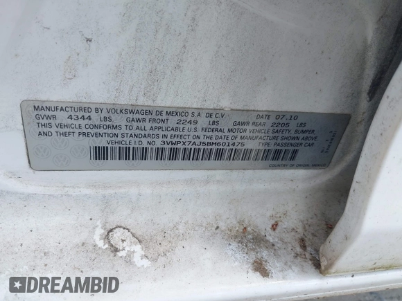 2011 Volkswagen Jetta SE with VIN 3VWPX7AJ5BM601475, listed as a IAAI auction lot 42633458 with Not provided miles and . Bid and sale history available at DreamBid. Image 9.