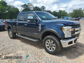 2017 Ford F-250 Lariat with VIN 1FT7W2BTXHEF07132, listed as a Copart auction lot 55184555 with Not provided miles and Salvage title. Bid and sale history available at DreamBid. Image 4.