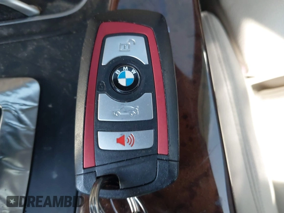 2019 BMW 4 Series 430i xDrive with VIN WBA4J3C52KBL08380, listed as a IAAI auction lot 42090838 with 91,421 mi miles and . Bid and sale history available at DreamBid. Image 11.