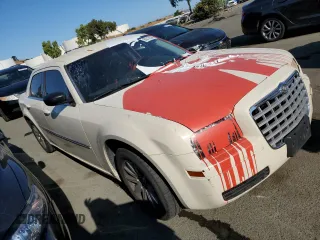 2008 Chrysler 300 LX with VIN 2C3KA43R18H230424, listed as a Copart auction lot 69319394 with 170,034 mi miles and Salvage Title. Bid and sale history available at carsss.com. Image 4.