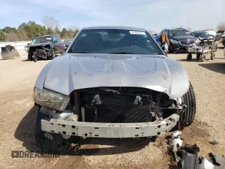 2013 Dodge Charger SE z VIN 2C3CDXBG4DH689616, wystawiony jako Copart lot #52802325 z przebiegiem 91 471 mil mil oraz Szkoda całkowita • Salvage title. Historia ofert i sprzedaży dostępna na DreamBid. Obrazek 5.