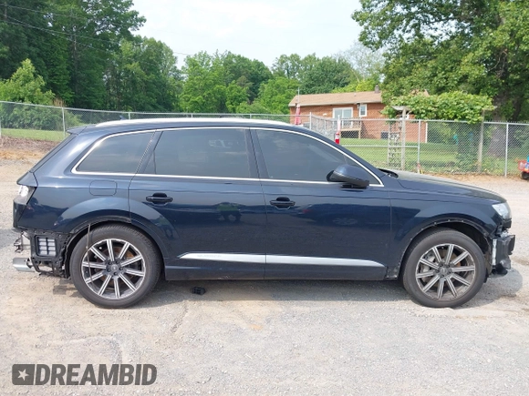 2017 Audi Q7 Premium Plus z VIN WA1LAAF78HD024548, wystawiony jako IAAI lot #42403316 z przebiegiem 105 592 mil mil oraz . Historia ofert i sprzedaży dostępna na DreamBid. Obrazek 13.