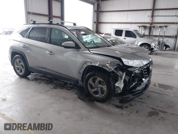 2024 Hyundai Tucson SEL with VIN 5NMJB3DE5RH372985, listed as a IAAI auction lot 41286639 with 10,920 mi miles and . Bid and sale history available at DreamBid. Image 13.