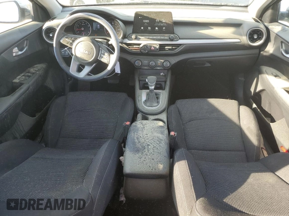 2021 Kia Forte LXS with VIN 3KPF24AD5ME389888, listed as a Copart auction lot 48965805 with 58,172 mi miles and Clean Title. Bid and sale history available at DreamBid. Image 8.