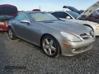 2005 Mercedes-Benz SLK-Class with VIN WDBWK56F75F028152, listed as a Copart auction lot 73883994 with 0 mi miles and Salvage Title. Bid and sale history available at carsss.com. Image 4.