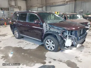 2011 Toyota Highlander with VIN 5TDBK3EH2BS075740, listed as a IAAI auction lot 41405190 with 113,231 mi miles. Bid and sale history available at carsss.com. Image 1.
