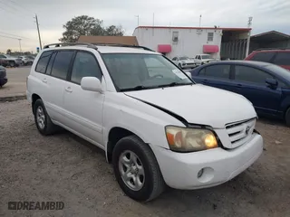 2006 Toyota Highlander with VIN JTEGP21A860101367, listed as a IAAI auction lot 41316085 with 172,426 mi miles. Bid and sale history available at carsss.com. Image 1.