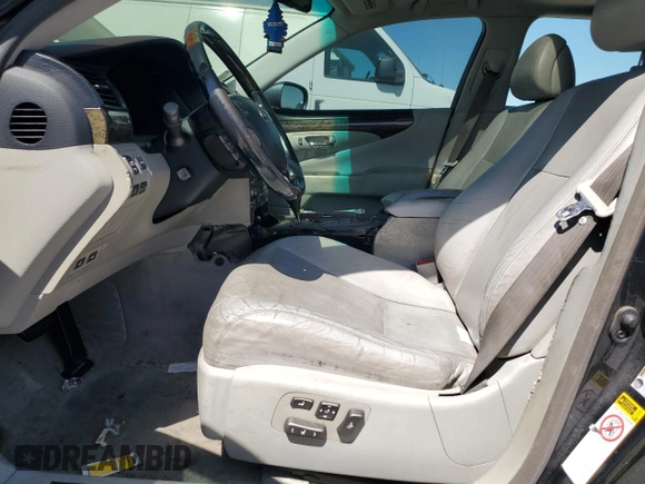 2007 Lexus LS 460 L with VIN JTHGL46F975018422, listed as a Copart auction lot 60941055 with Not provided miles and Clean title. Bid and sale history available at DreamBid. Image 7.