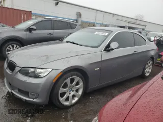 2008 BMW 3 Series 328xi z VIN WBAWV53588P079188, wystawiony jako Copart lot #43441645 z przebiegiem 142 964 mil mil oraz Czysty tytuł • Clean title. Historia ofert i sprzedaży dostępna na DreamBid. Obrazek 1.
