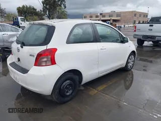 2008 Toyota Yaris with VIN JTDJT923485192870, listed as a IAAI auction lot 41939081 with 218,082 mi miles. Bid and sale history available at carsss.com. Image 4.