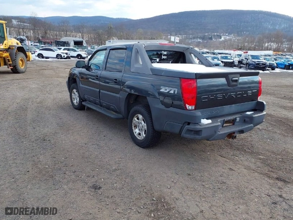 2003 Chevrolet Avalanche with VIN 3GNEK13T73G135057, listed as a IAAI auction lot 41258695 with 150,119 mi miles. Bid and sale history available at carsss.com. Image 3.