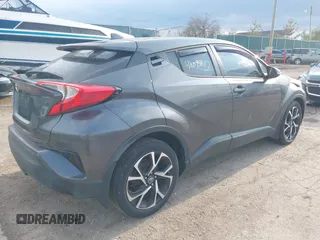 2018 Toyota C-HR XLE z VIN NMTKHMBX3JR009064, wystawiony jako IAAI lot #42095817 z przebiegiem 105 467 mil mil oraz . Historia ofert i sprzedaży dostępna na DreamBid. Obrazek 4.