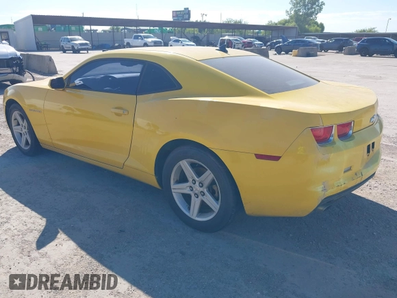 2011 Chevrolet Camaro 1LT with VIN 2G1FB1ED6B9120683, listed as a IAAI auction lot 42814810 with 217,261 mi miles and . Bid and sale history available at DreamBid. Image 3.