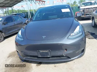 2021 Tesla Model Y Long Range z VIN 5YJYGAEE7MF146315, wystawiony jako IAAI lot #42445336 z przebiegiem 57 110 mil mil oraz . Historia ofert i sprzedaży dostępna na DreamBid. Obrazek 12.