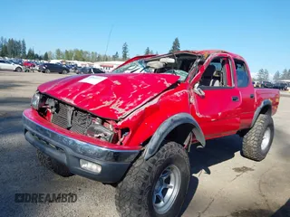 2001 Toyota Tacoma PreRunner with VIN 5TEGN92N61Z756480, listed as a IAAI auction lot 42060533 with 1 mi miles. Bid and sale history available at carsss.com. Image 6.