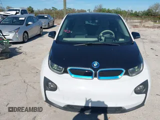 2017 BMW i3 z VIN WBY1Z8C55HV550906, wystawiony jako IAAI lot #41705056 z przebiegiem 79 566 mil mil oraz . Historia ofert i sprzedaży dostępna na DreamBid. Obrazek 6.