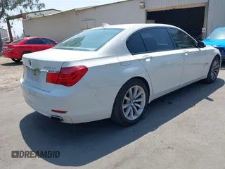 2009 BMW 7 Series 750Li z VIN WBAKB83529CY58927, wystawiony jako IAAI lot #42356768 z przebiegiem 123 883 mil mil oraz . Historia ofert i sprzedaży dostępna na DreamBid. Obrazek 4.