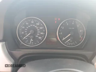 2006 BMW 3 Series 330i with VIN WBAVB335X6AZ85075, listed as a Copart auction lot 63092735 with 126,134 mi miles and Salvage title. Bid and sale history available at DreamBid. Image 9.