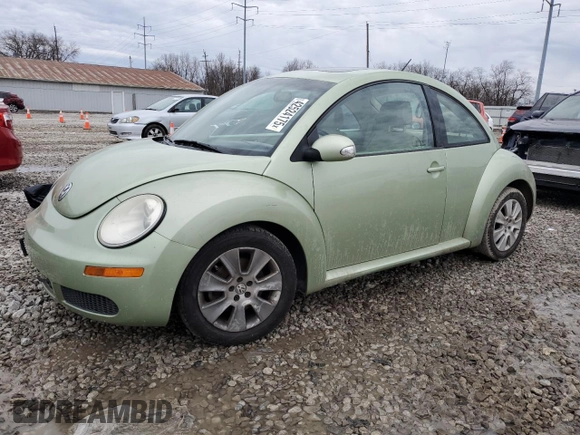 2009 Volkswagen Beetle S with VIN 3VWRW31C69M516659, listed as a Copart auction lot 42524175 with 195,836 mi miles and Salvage Title. Bid and sale history available at DreamBid. Image 1.