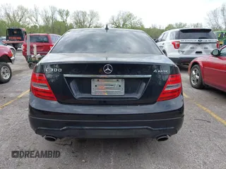 2013 Mercedes-Benz C-Class C 300 Sport with VIN WDDGF8AB5DR259585, listed as a IAAI auction lot 42019712 with 98,718 mi miles. Bid and sale history available at carsss.com. Image 16.