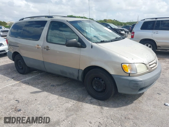 2002 Toyota Sienna LE with VIN 4T3ZF13C02U475406, listed as a IAAI auction lot 41971828 with 226,378 mi miles. Bid and sale history available at carsss.com. Image 1.