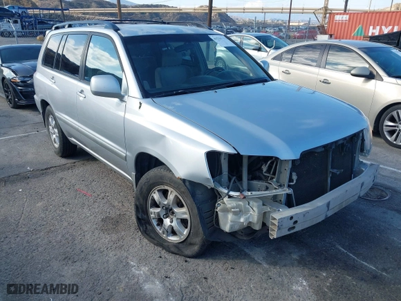 2002 Toyota Highlander with VIN JTEGF21A220061753, listed as a IAAI auction lot 41516614 with 247,169 mi miles. Bid and sale history available at carsss.com. Image 1.