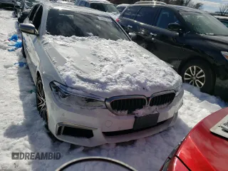 2018 BMW 5 Series M550i xDrive с VIN WBAJB9C59JB050103, выставлен на аукционе Copart как лот 44687215 с пробегом Не указан миль и Списание • Salvage title. История ставок и продаж доступна на DreamBid. Изображение 5.