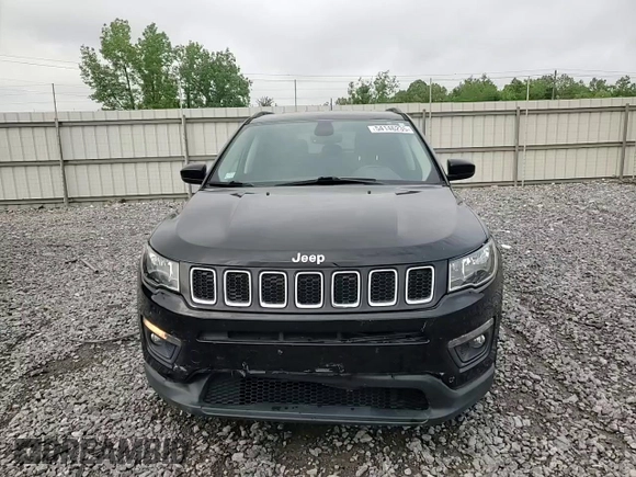 2018 Jeep Compass Latitude z VIN 3C4NJCBB6JT136804, wystawiony jako Copart lot #54146235 z przebiegiem 71 436 mil mil oraz Szkoda całkowita • Salvage title. Historia ofert i sprzedaży dostępna na DreamBid. Obrazek 13.