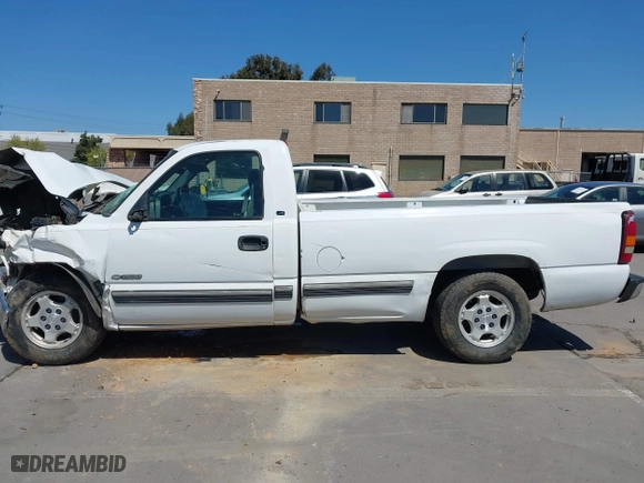 2000 Chevrolet Silverado 1500 with VIN 1GCEC14VXYE374932, listed as a IAAI auction lot 41981576 with 1 mi miles. Bid and sale history available at carsss.com. Image 15.