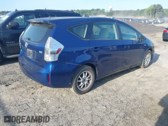 2013 Toyota Prius Two with VIN JTDZN3EU9D3271326, listed as a IAAI auction lot 42115506 with 185,846 mi miles and . Bid and sale history available at carsss.com. Image 4.