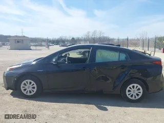 2019 Toyota Prius L Eco with VIN JTDKARFU1K3092063, listed as a IAAI auction lot 41745789 with 169,882 mi miles. Bid and sale history available at carsss.com. Image 14.