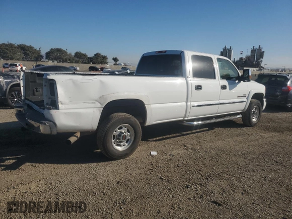 2005 GMC Sierra 1500 with VIN 1GTHC23275F938231, listed as a Copart auction lot 85245654 with 131,868 mi miles and Salvage Title. Bid and sale history available at DreamBid. Image 3.