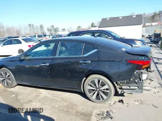 2019 Nissan Altima 2.5 SL with VIN 1N4BL4EV3KC163566, listed as a IAAI auction lot 41628760 with 162,546 mi miles. Bid and sale history available at carsss.com. Image 14.
