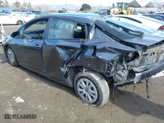 2019 Toyota Prius L Eco with VIN JTDKARFU2K3092671, listed as a IAAI auction lot 41435353 with 212,854 mi miles. Bid and sale history available at carsss.com. Image 3.
