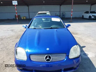 2001 Mercedes-Benz SLK 230/320 with VIN WDBKK65F11F189774, listed as a IAAI auction lot 42443314 with 228,078 mi miles and . Bid and sale history available at DreamBid. Image 12.