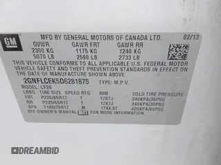 2013 Chevrolet Equinox LS z VIN 2GNFLCEK5D6281875, wystawiony jako IAAI lot #42390701 z przebiegiem 218 296 mil mil oraz . Historia ofert i sprzedaży dostępna na DreamBid. Obrazek 9.